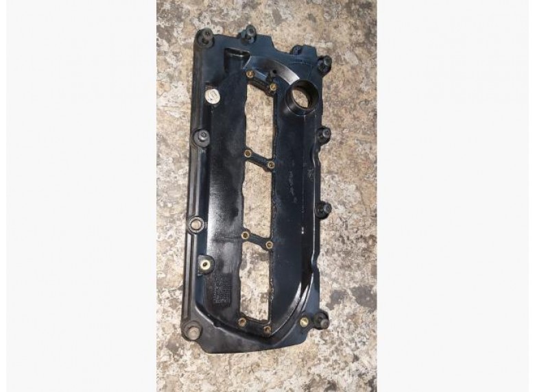 Клапанная крышка к Audi A8