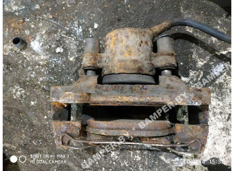 Суппорт передний правый к Fiat Punto