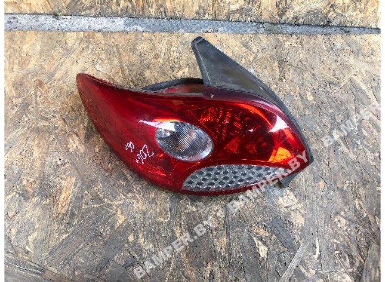 Фонарь задний левый к Peugeot 206