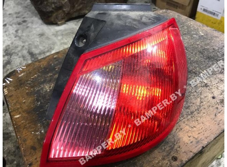 Фонарь задний правый к Mitsubishi Colt