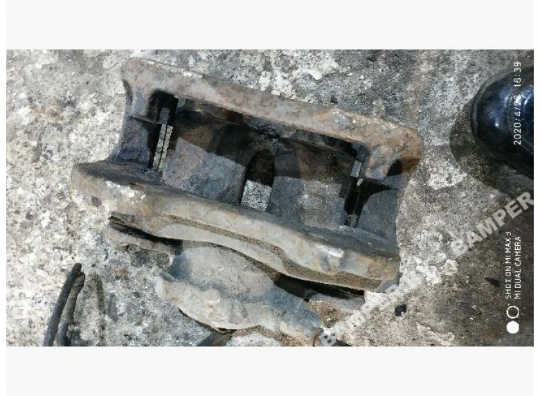 Суппорт передний левый к Peugeot 807