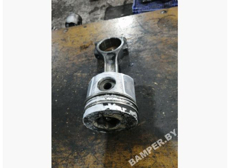 Поршень к Volvo V40