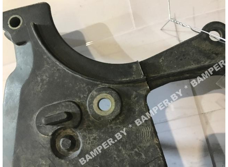 Защита (кожух) ремня ГРМ к Renault Scenic, 1997г.