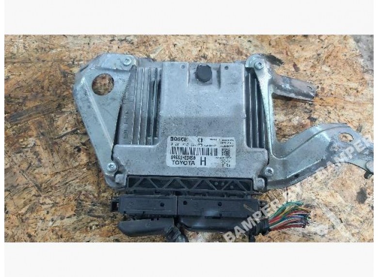 Блок управления двигателем к Toyota Yaris