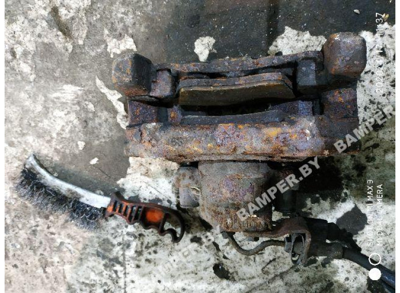 Суппорт передний левый к Volkswagen Transporter, 2005г.