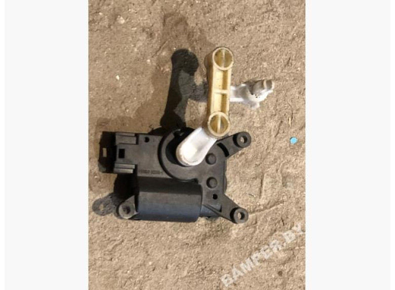 Моторчик заслонки печки к Citroen Berlingo, 2008г.