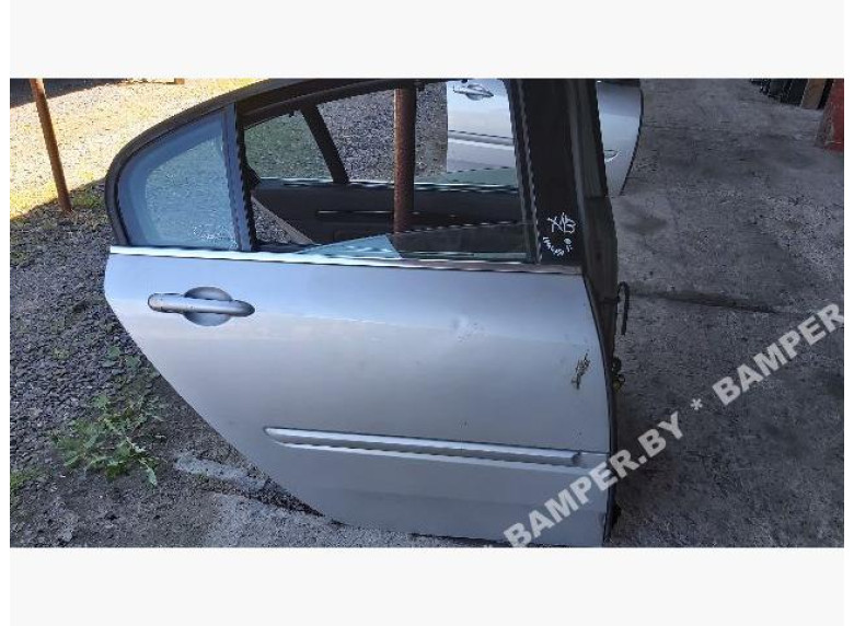 Дверь задняя правая к Renault Laguna, 2010г.