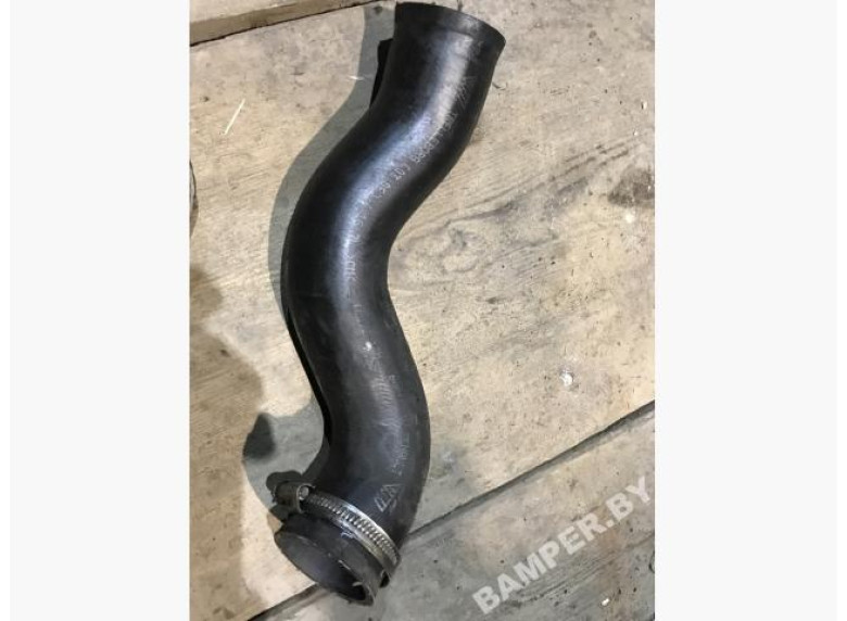 Патрубок интеркулера к Volvo S60, 2009г.