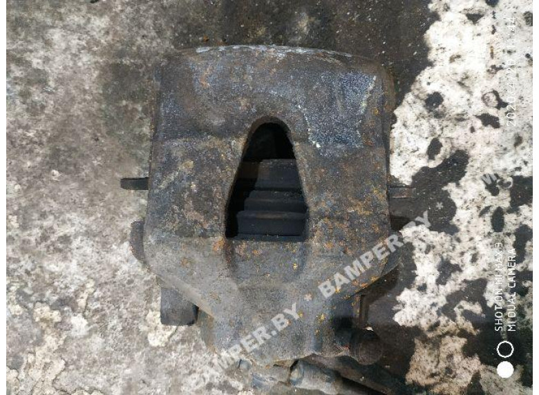 Суппорт передний правый к Volkswagen Golf, 1999г.