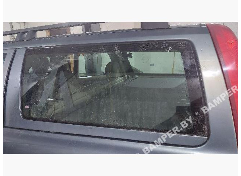 Стекло кузовное боковое левое к Volvo XC70, 2001г.