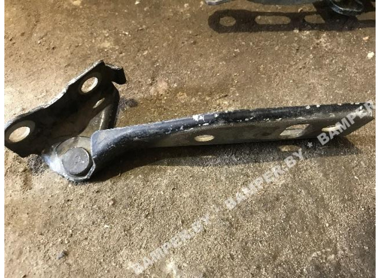 Петля капота правая к Volkswagen Golf, 2000г.