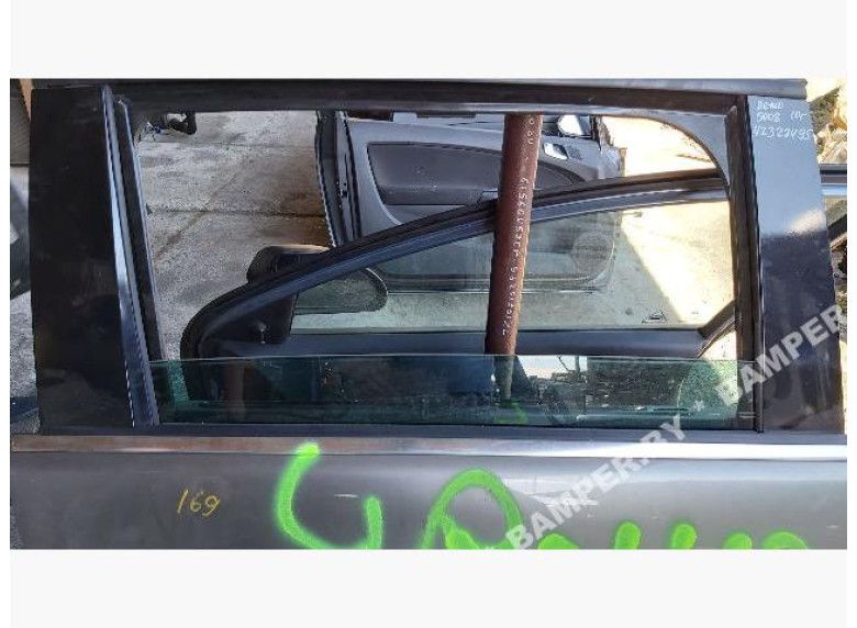 Стекло двери задней правой к Peugeot 5008, 2010г.