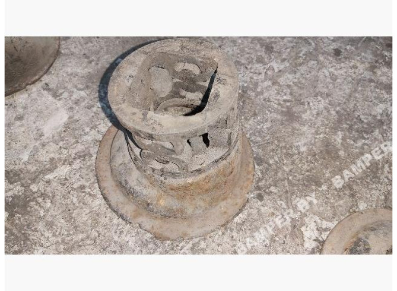 Опора амортизатора нижняя (чашка) к Renault Megane, 2000г.