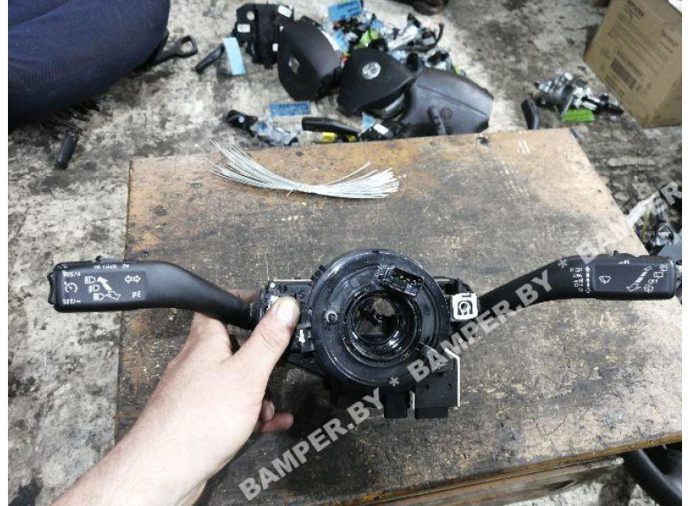 Переключатель подрулевой (стрекоза) к Seat Leon