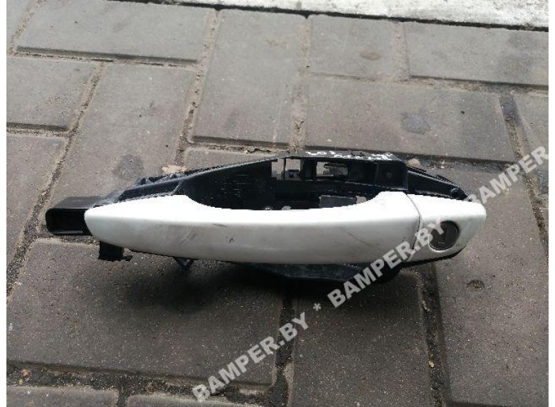 Ручка наружная передняя левая к Peugeot 308