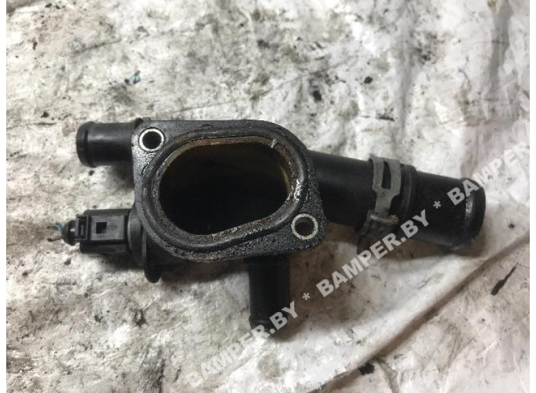 Фланец (тройник) системы охлаждения к Volkswagen Polo, 2006г.