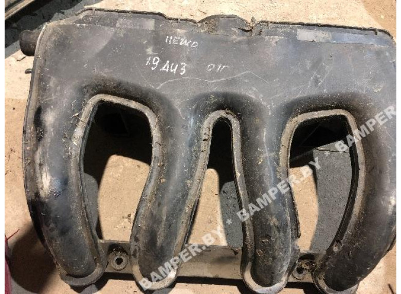 Коллектор впускной к Peugeot Partner, 1999г.