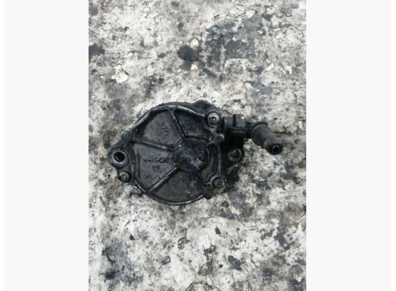 Насос вакуумный к Citroen Berlingo, 2006г.