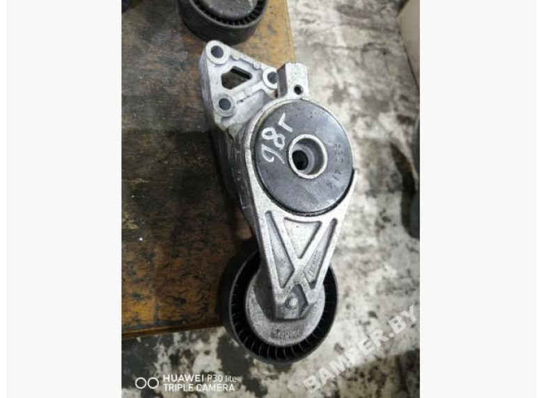 Натяжитель ремня генератора к Volkswagen Golf, 2000г.