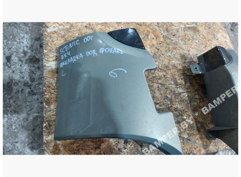 Накладка под фонарь левый к Renault Scenic RX4, 2001г.