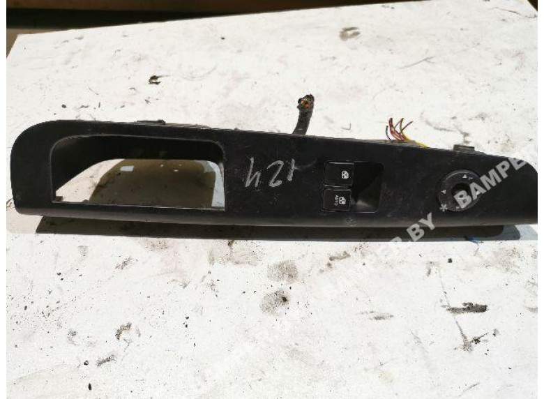 Блок управления стеклоподъемниками к Kia Ceed