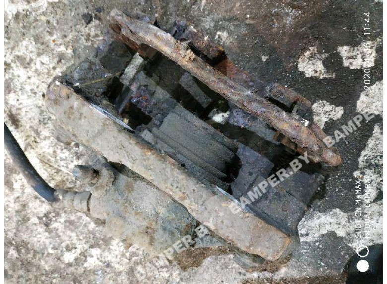 Суппорт передний правый к Citroen Xsara, 1999г.