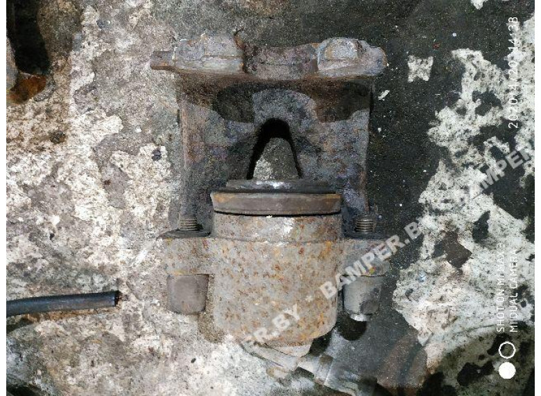 Суппорт передний левый к Skoda Octavia