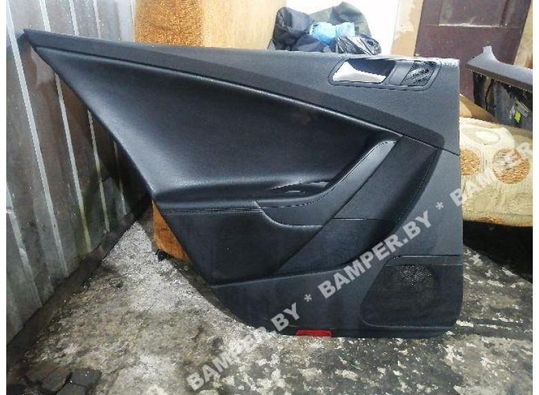 Обшивка двери задней левой (дверная карта) к Volkswagen Passat, 2008г.
