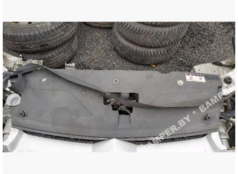 Передняя панель крепления облицовки (телевизор) к Citroen C5