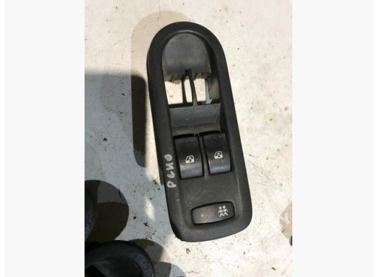Блок управления стеклоподъемниками к Renault Scenic, 2005г.