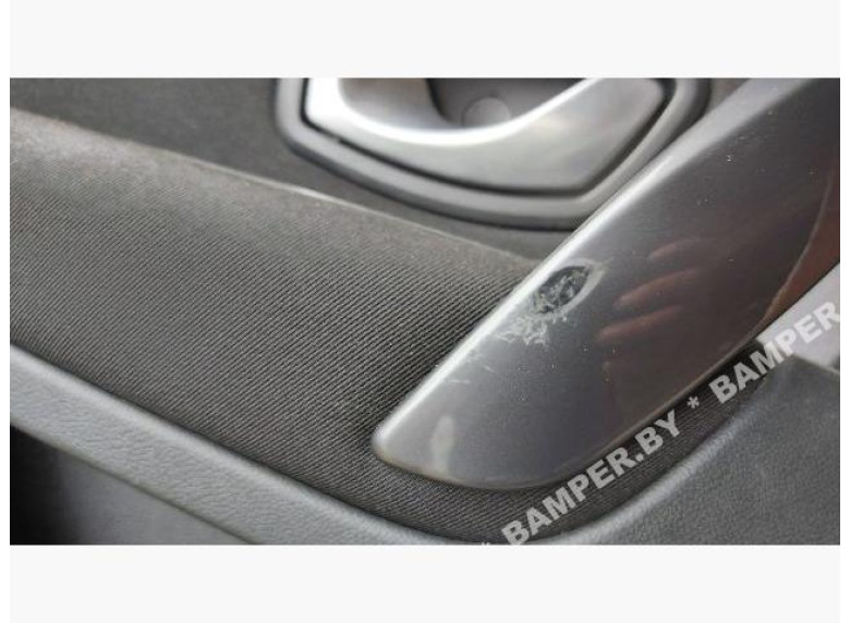 Обшивка двери (дверная карта) комплект к Renault Laguna, 2009г.