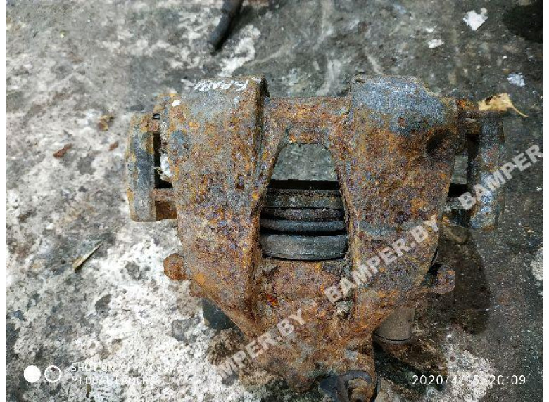 Суппорт передний правый к Fiat Punto