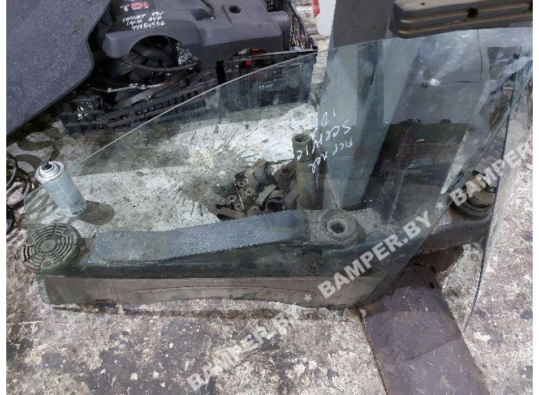 Стекло двери передней левой к Renault Scenic, 2009г.