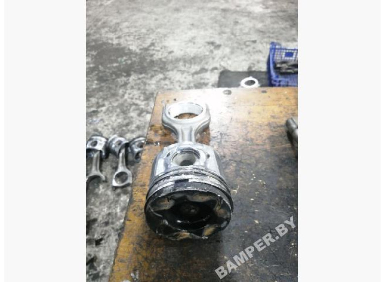 Поршень к Citroen C5, 2005г.