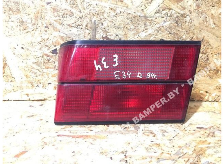 Фонарь крышки багажника правый к BMW 5 E34, 1994г.