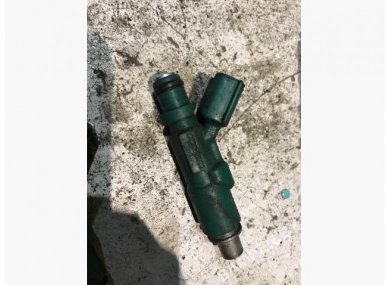 Форсунка к Toyota Yaris