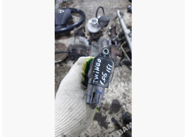 Катушка зажигания к Renault Twingo, 2015г.