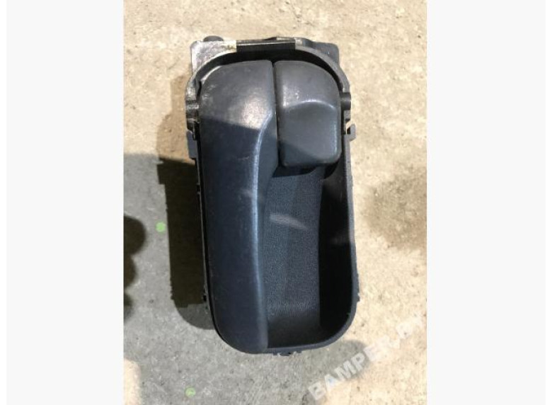 Ручка внутренняя передняя правая к Nissan Almera, 2003г.