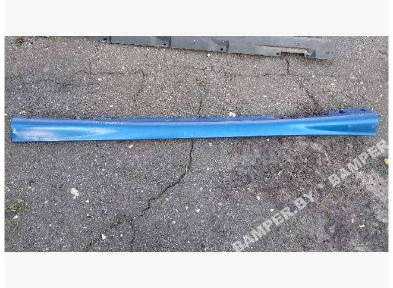 Накладка на порог к Nissan Almera Tino, 2004г.