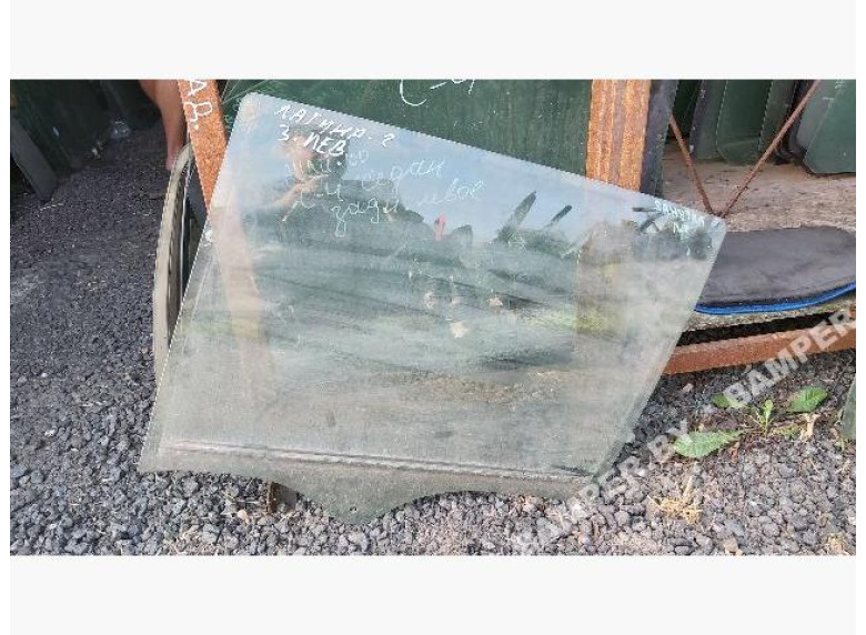 Стекло двери задней левой к Renault Laguna, 2002г.