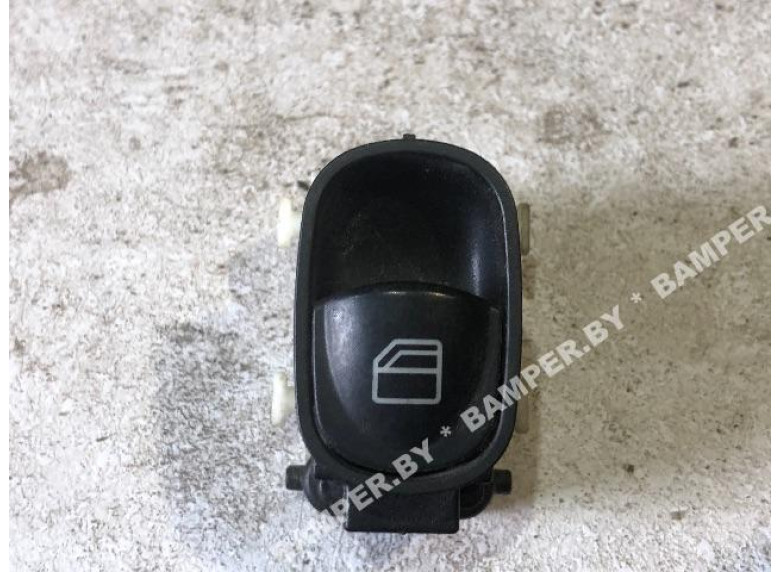 Кнопка стеклоподъемника к Mercedes C W203, 2003г.