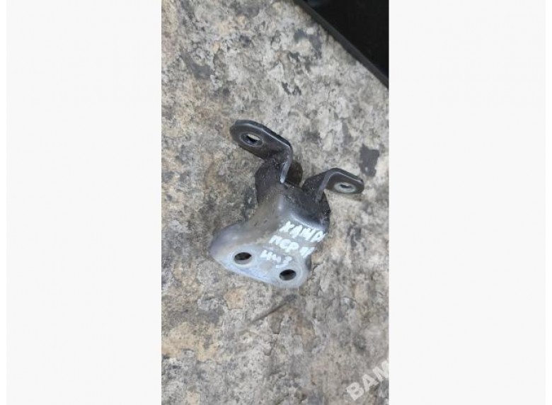 Петля двери передней правой к Toyota Camry