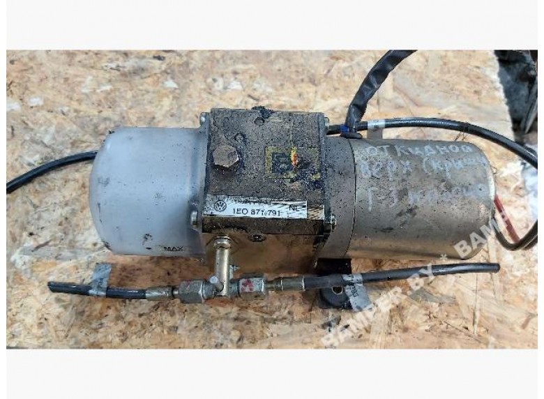 Насос подъёма кабины к Volkswagen Golf