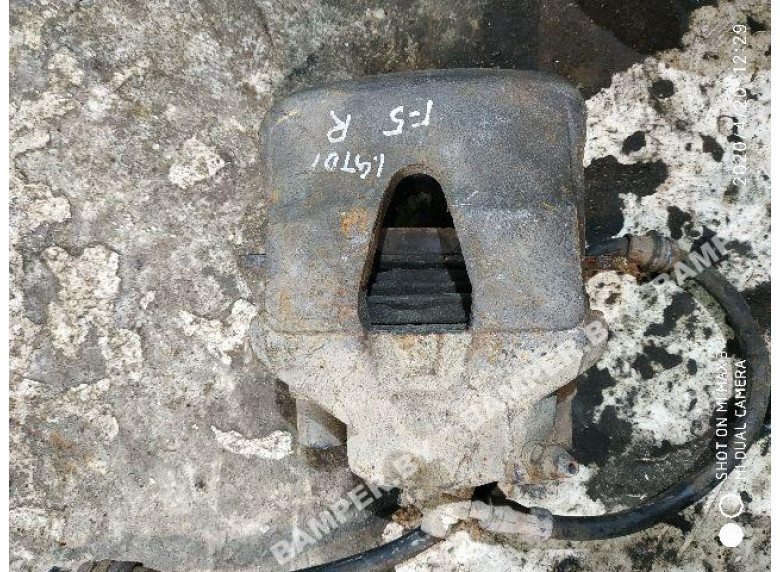 Суппорт передний правый к Skoda Octavia