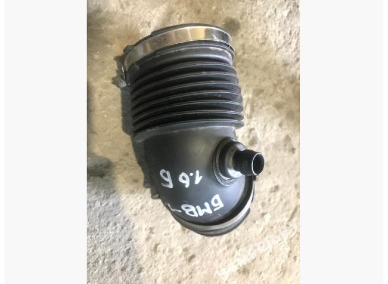 Патрубок воздушного фильтра к BMW 1 E87/E81/E82/E88