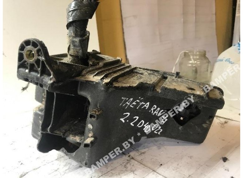 Блок предохранителей к Toyota RAV4