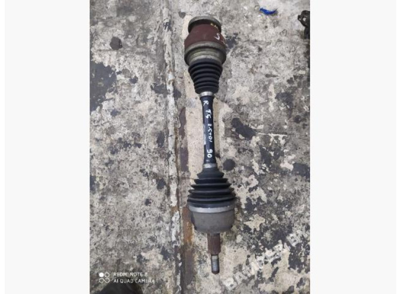 Полуось передняя правая (приводной вал, ШРУС) к Volkswagen Transporter, 2005г.