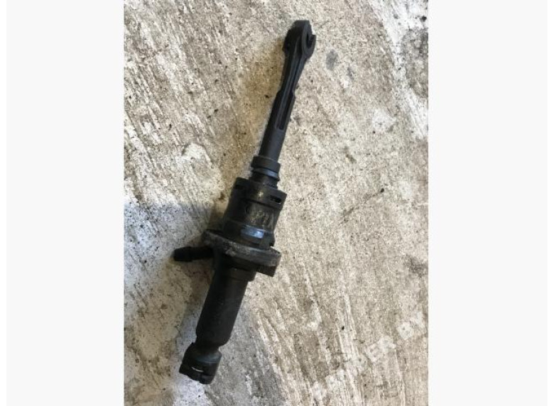 Цилиндр сцепления рабочий к Volkswagen Golf, 2000г.