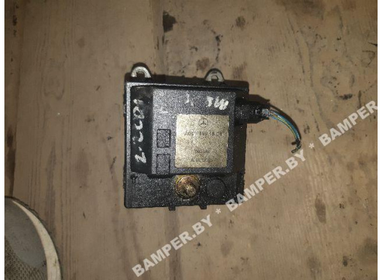 Подогреватель охлаждающей жидкости (антифриза) к Mercedes C W203, 2003г.