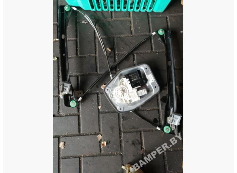 Стеклоподъемник электрический передний правый к Volkswagen Jetta, 2010г.